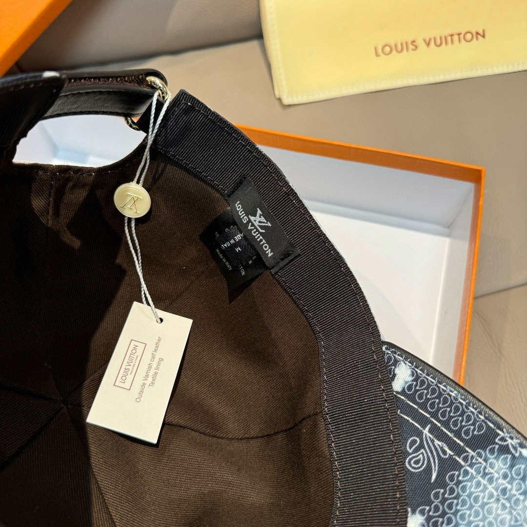 配盒子布袋，LV路易威登新款原单棒球帽，lv丝印，1:1开模订制，原版丝印绸缎面料+头层牛皮，时尚帅气质