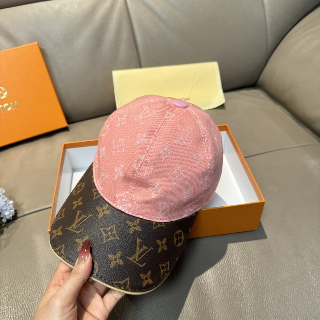 配盒子布袋，LV(路易威登)新款原单棒球帽，老花拼接，1:1开模订制，原版牛仔布料+专柜老花皮，做工细致