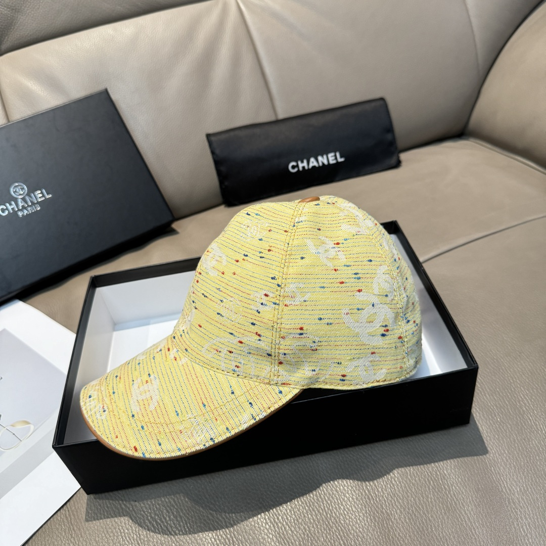 配包装布袋，Chanel(香奈儿)新款原单棒球帽， 呢料暗纹双C,专柜1:1开模订制，原版进口呢料+头层