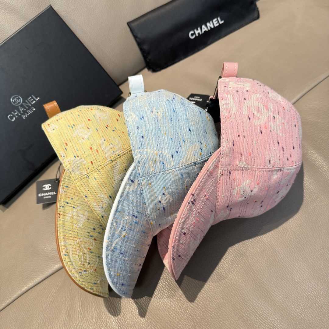 配包装布袋，Chanel(香奈儿)新款原单棒球帽， 呢料暗纹双C,专柜1:1开模订制，原版进口呢料+头层