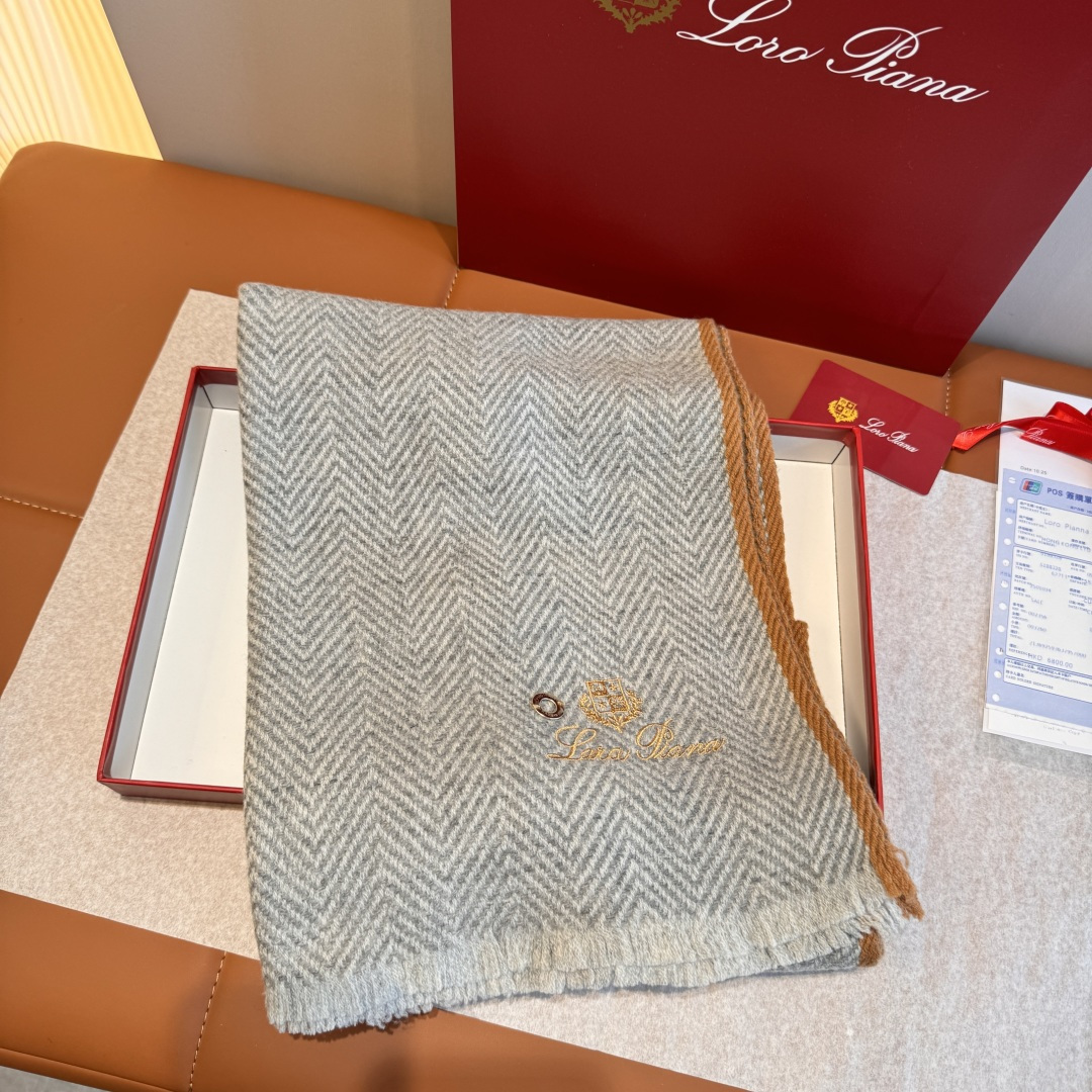 Loro Piana Piana · 诺悠翩雅 【 发售 贸易公司尾单 山羊绒围巾披肩】送人自留都太高大上了 重磅上新