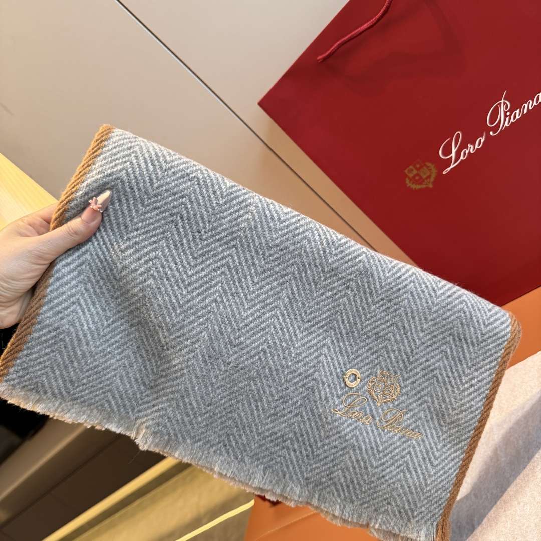 Loro Piana Piana · 诺悠翩雅 【 发售 贸易公司尾单 山羊绒围巾披肩】送人自留都太高大上了 重磅上新