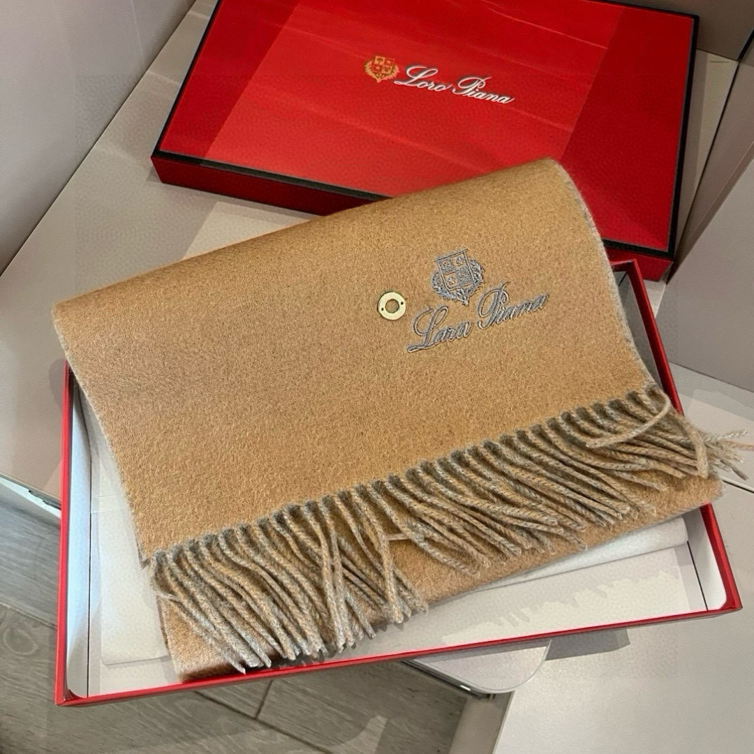 Loro Piana Piana · 诺悠翩雅【贸易公司尾单 双面山羊绒围巾披肩】送人自留都太高大上了 重磅上新
