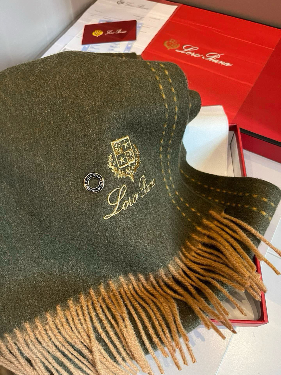 Loro Piana Piana · 诺悠翩雅【贸易公司尾单 山羊绒围巾披肩】送人自留都太高大上了 重磅上新