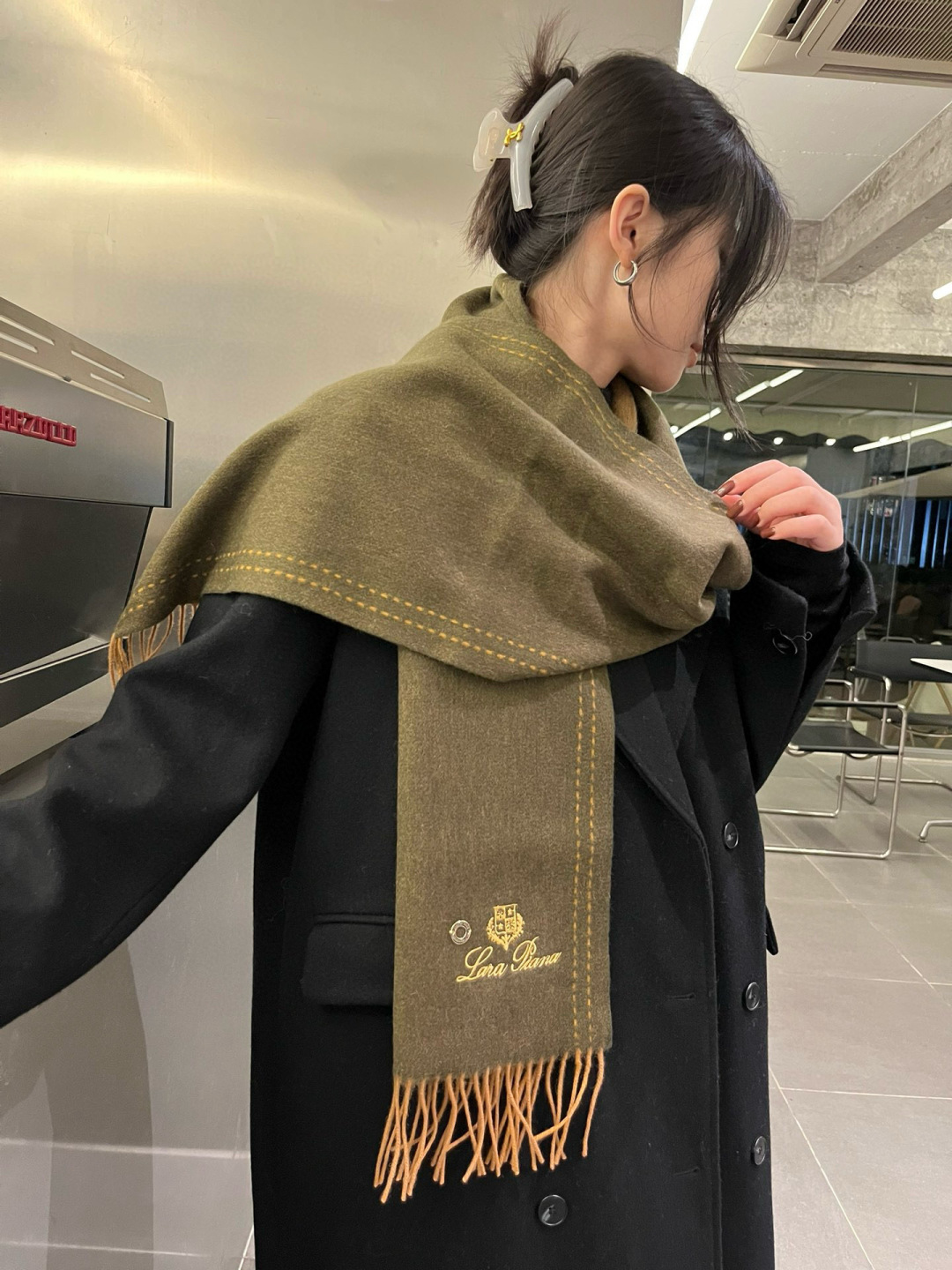 Loro Piana Piana · 诺悠翩雅【贸易公司尾单 山羊绒围巾披肩】送人自留都太高大上了 重磅上新