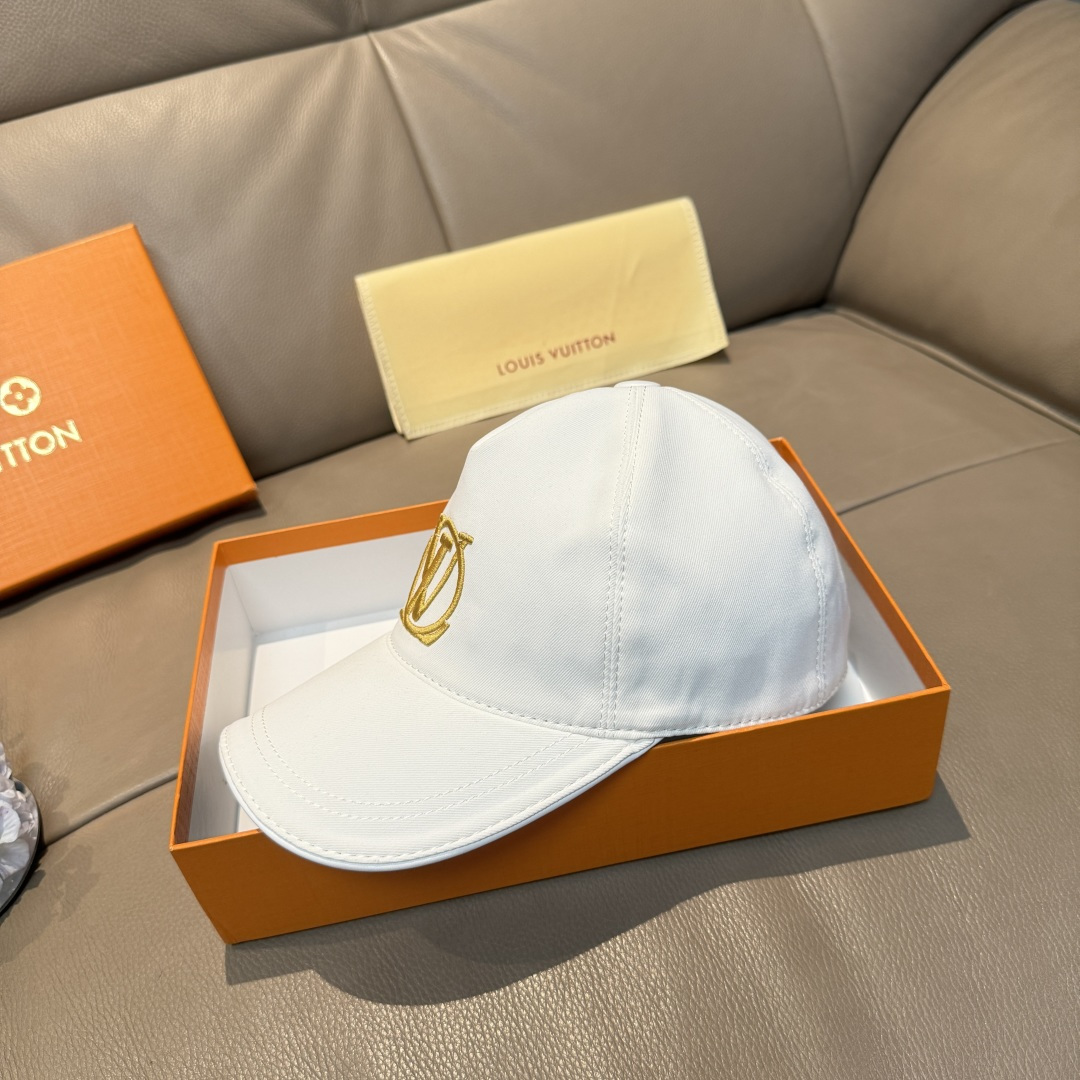 新款出货配盒子布袋，LV(路易威登)新款原单棒球帽，Lv刺绣，1:1开模订制，重工刺绣，做工细致完美，质