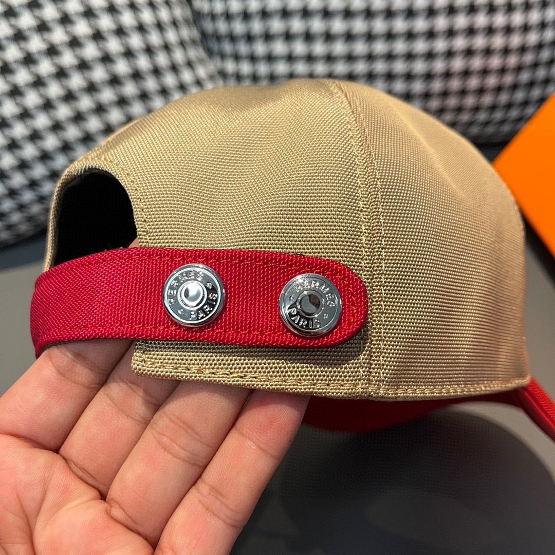 新款出货配盒子布袋，HERMÈS (爱马仕)最新款原单棒球帽，拼色H，正品开模订制，原版透气帆布面料+头