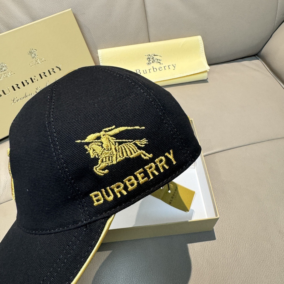 配盒子布袋，Burberry（巴宝莉）新款原单棒球帽，1:1开模订制，全新立体战马刺绣，精致无暇！原版帆
