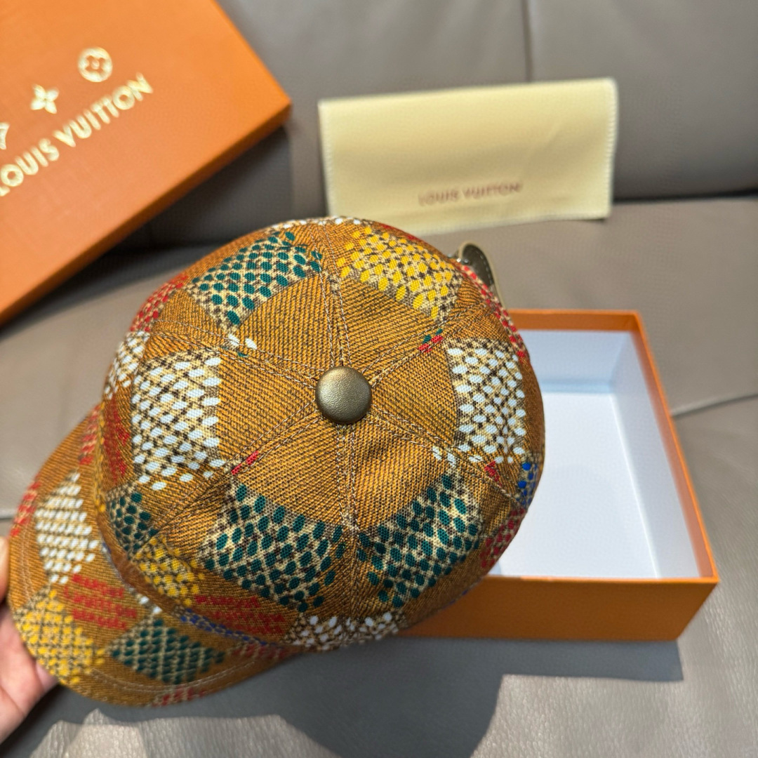 配盒子布袋，LV(路易威登)新款原单棒球帽，大棋盘格丝印，专柜1:1开模订制，原厂订制面料+头层牛皮，纯