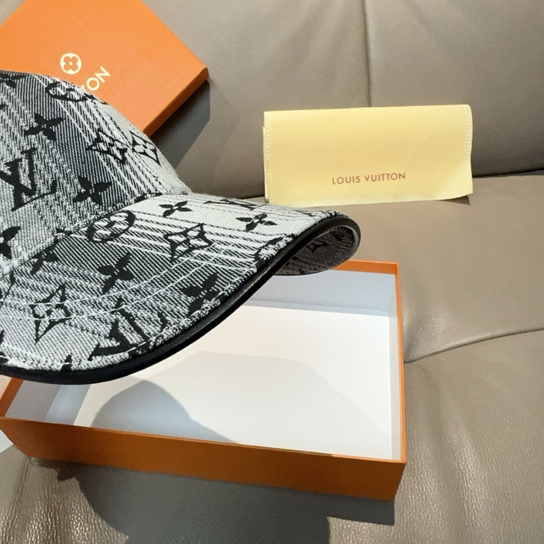 配盒子布袋，LV路易威登新款原单棒球帽，LV渐变提花，专柜1:1开模订制，原版帆布面料+头层牛皮，轻盈透