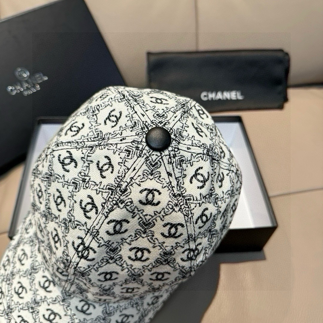新款出货！配盒子布袋，Chanel(香奈儿)新款原单棒球帽， 小双C提花，专柜1:1开模订制，原版帆布料