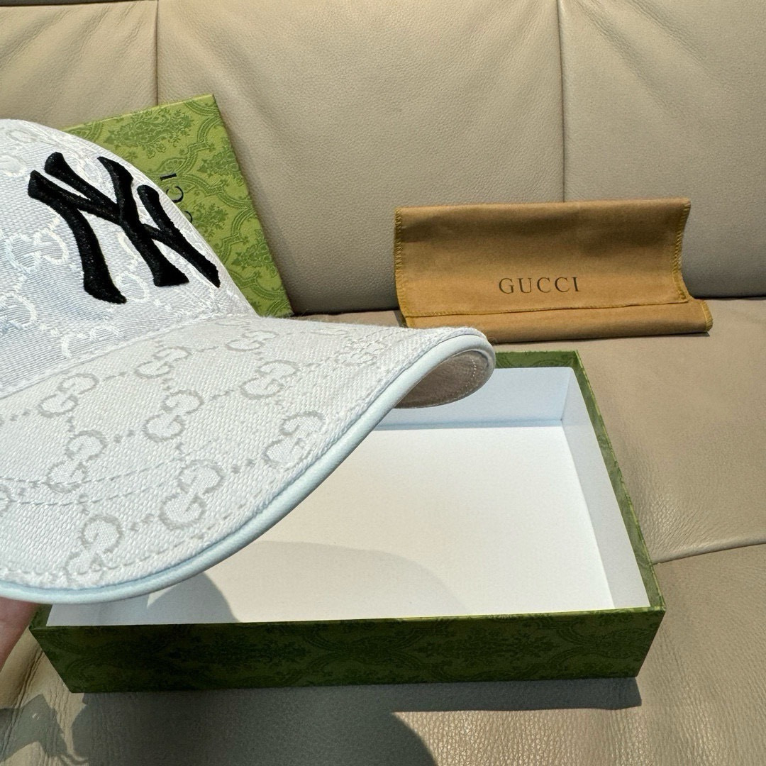 爆款全色到货NY&Gucci（古奇)合作款棒球帽， 专柜最新款，NY刺绣，1:1开模订制，原厂透气帆布料