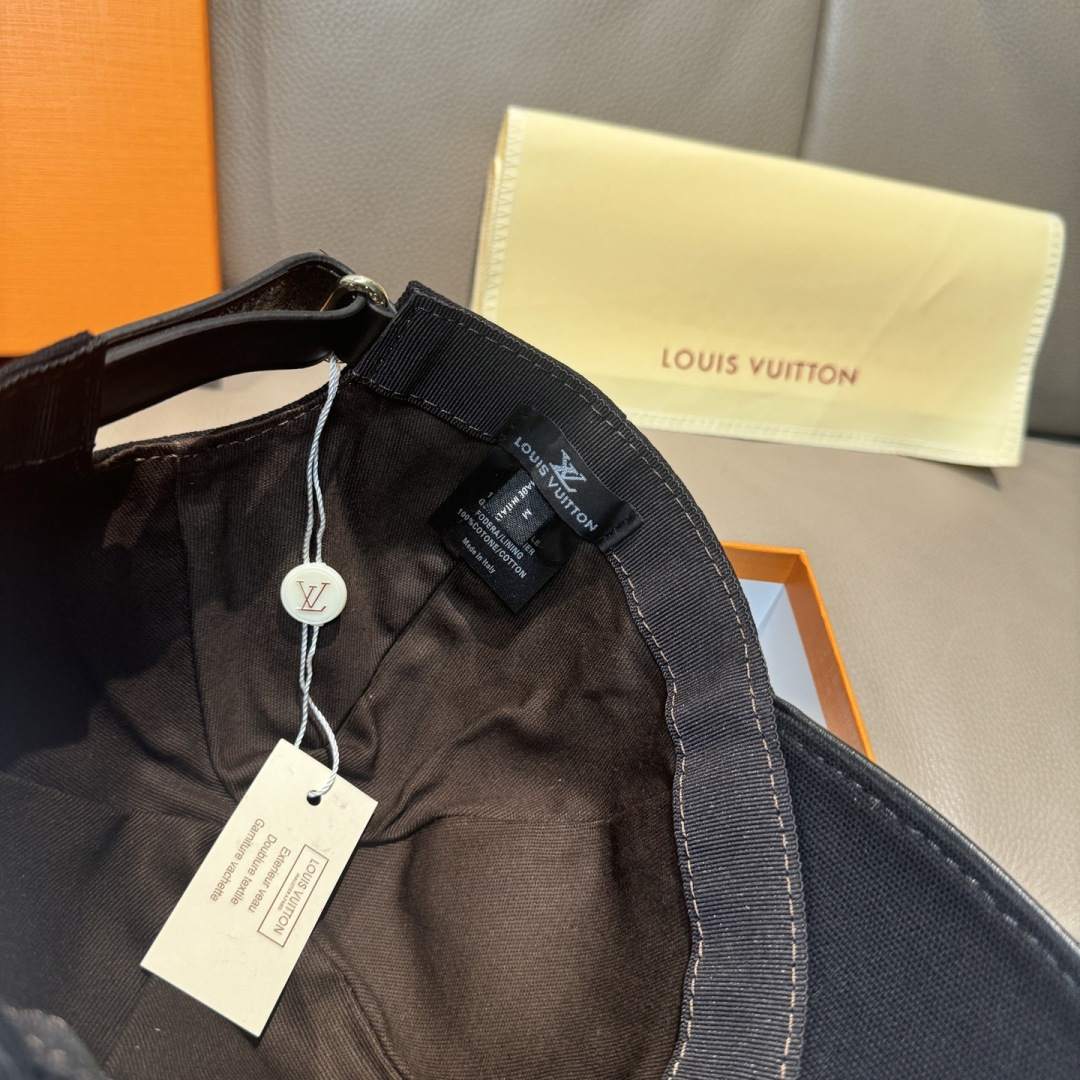 配盒子布袋，LV(路易威登)新款原单棒球帽，LV刺绣，专柜1:1开模订制，原版帆布面料+头层牛皮，精细刺