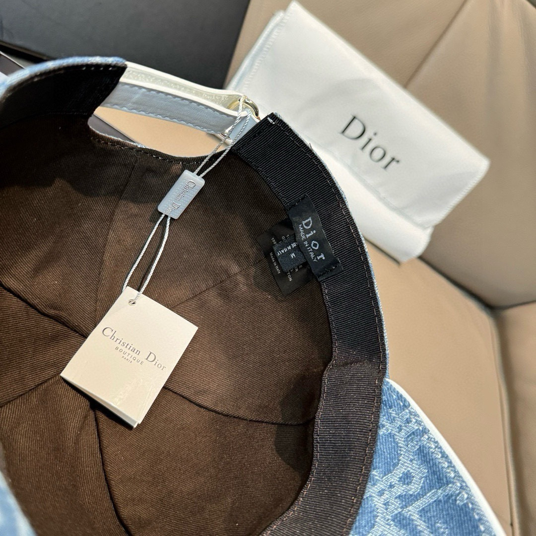 配盒子布袋，Dior(迪奥)新款原单棒球帽， Dior老花，复古韵味十足，专柜断货热门，1:1开模订制，