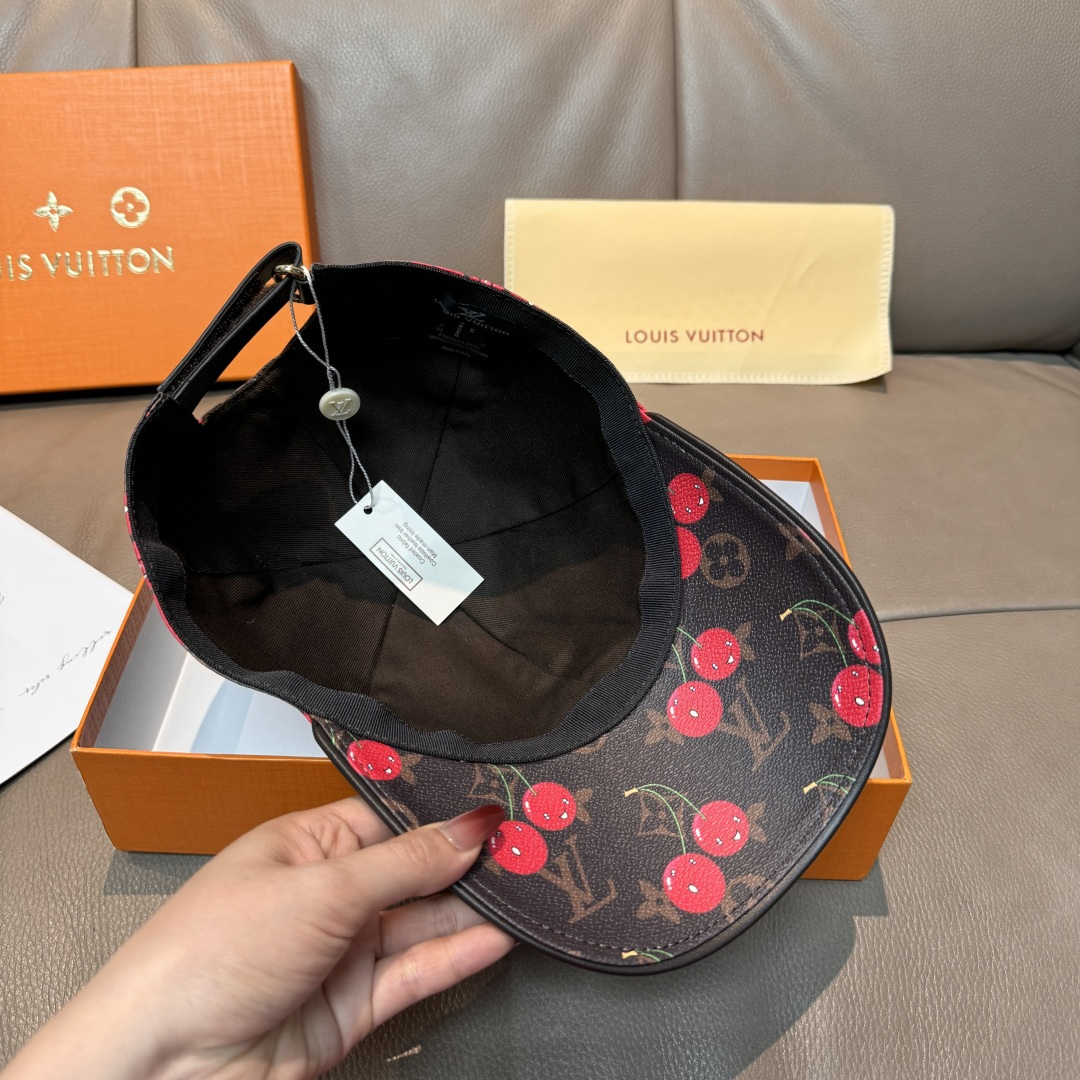 配盒子布袋，LV路易威登新款原单棒球帽，LV小樱桃，专柜1:1开模订制，原版PU面料+头层牛皮，轻盈透气