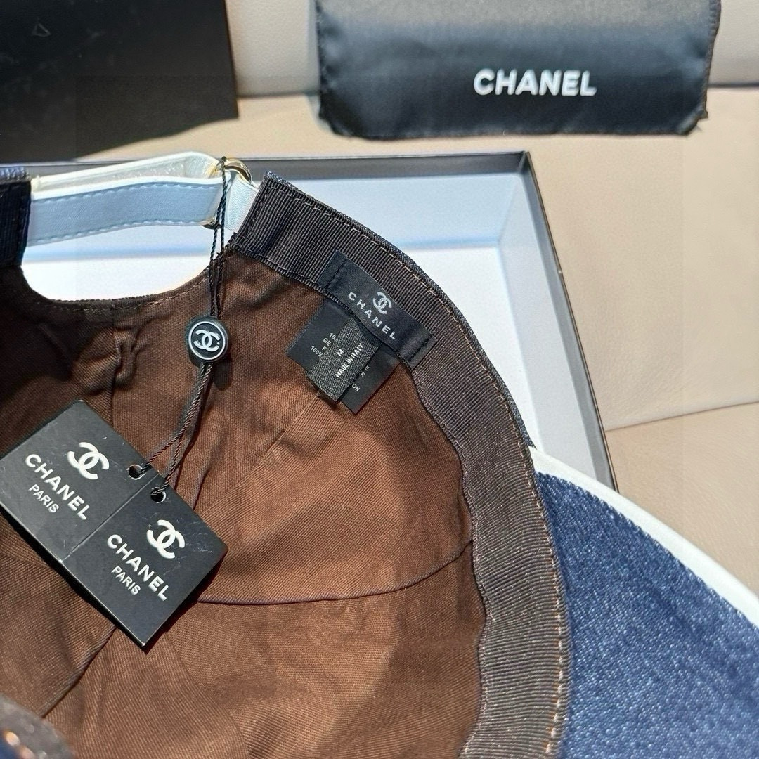 配盒子布袋，Chanel(香奈儿)新款原单棒球帽， 牛仔双C刺绣,专柜1:1开模订制，原版牛仔布料+头层