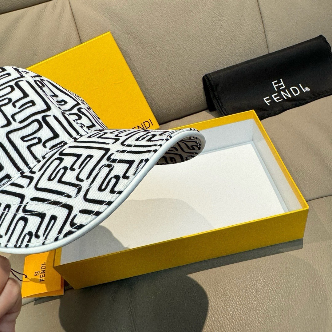 配盒子布袋，Fendi（芬迪）新款原单棒球帽， 双F提花，专柜常年热卖款，口碑极佳，1:1开模订制，原版