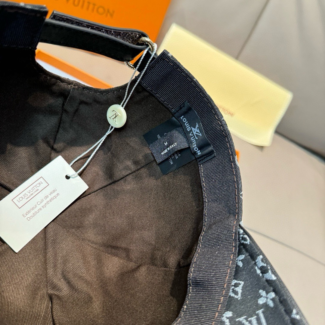 新款出货配盒子布袋，LV(路易威登)新款原单棒球帽，老花刺绣，1:1开模订制，原版老花面料，重工刺绣，做