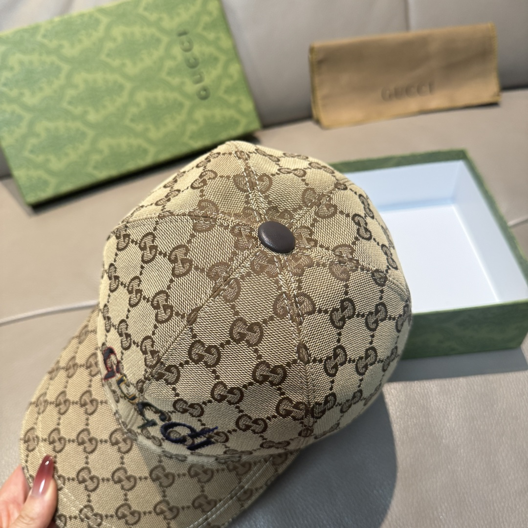 配盒子布袋，Gucci(古奇)新款原单棒球帽， 艺术字刺绣，1:1开模订制，重工刺绣，细节可媲美专柜，原