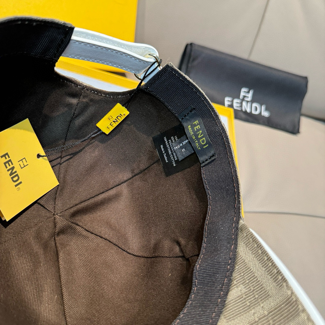 配盒子布袋，Fendi（芬迪）新款原单棒球帽， 双F提花，专柜常年热卖款，口碑极佳，1:1开模订制，原版