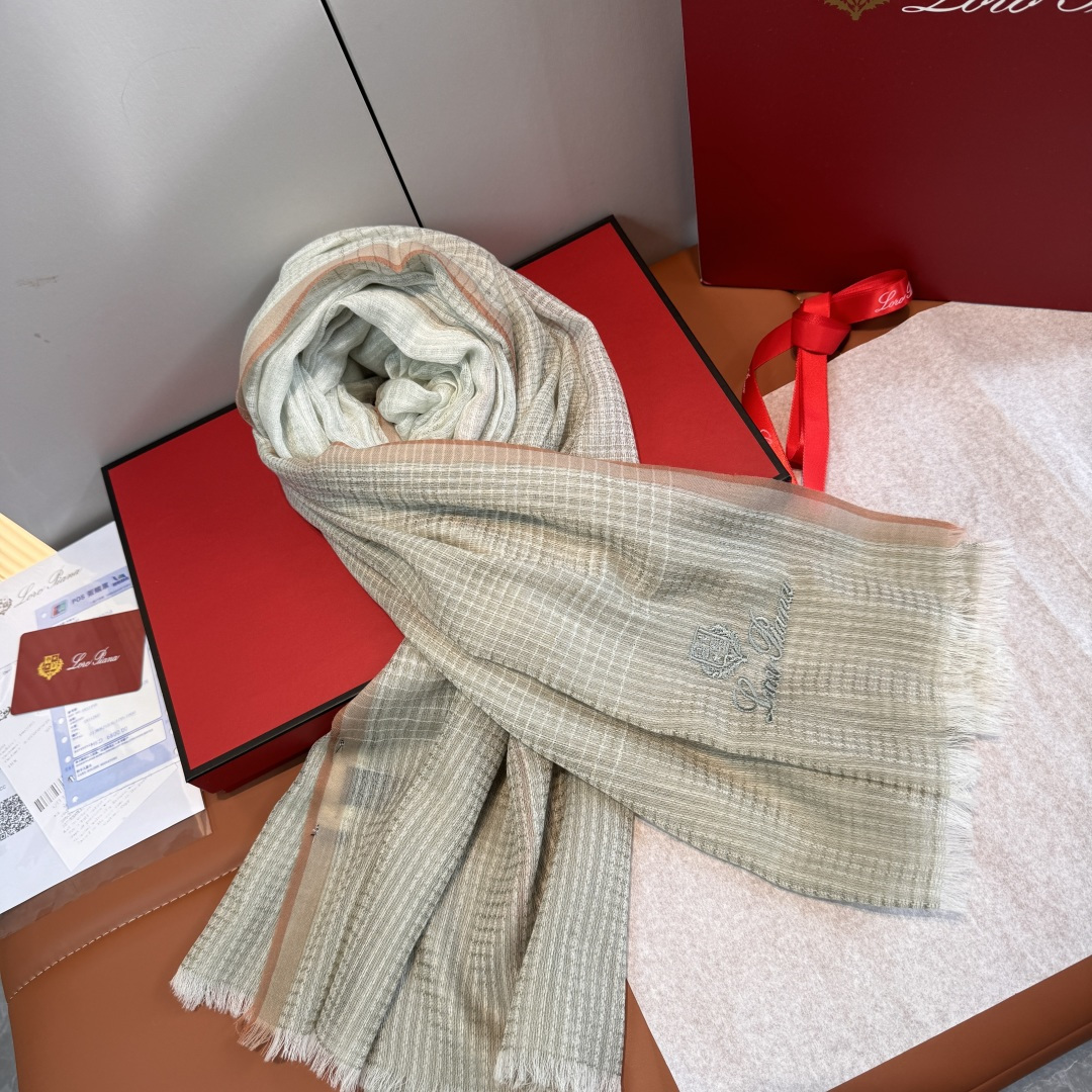 Loro Piana 目睹了整个loro piana生产过程 品质精细度无敌 不愧全世界 奢侈品'奢华中的低调