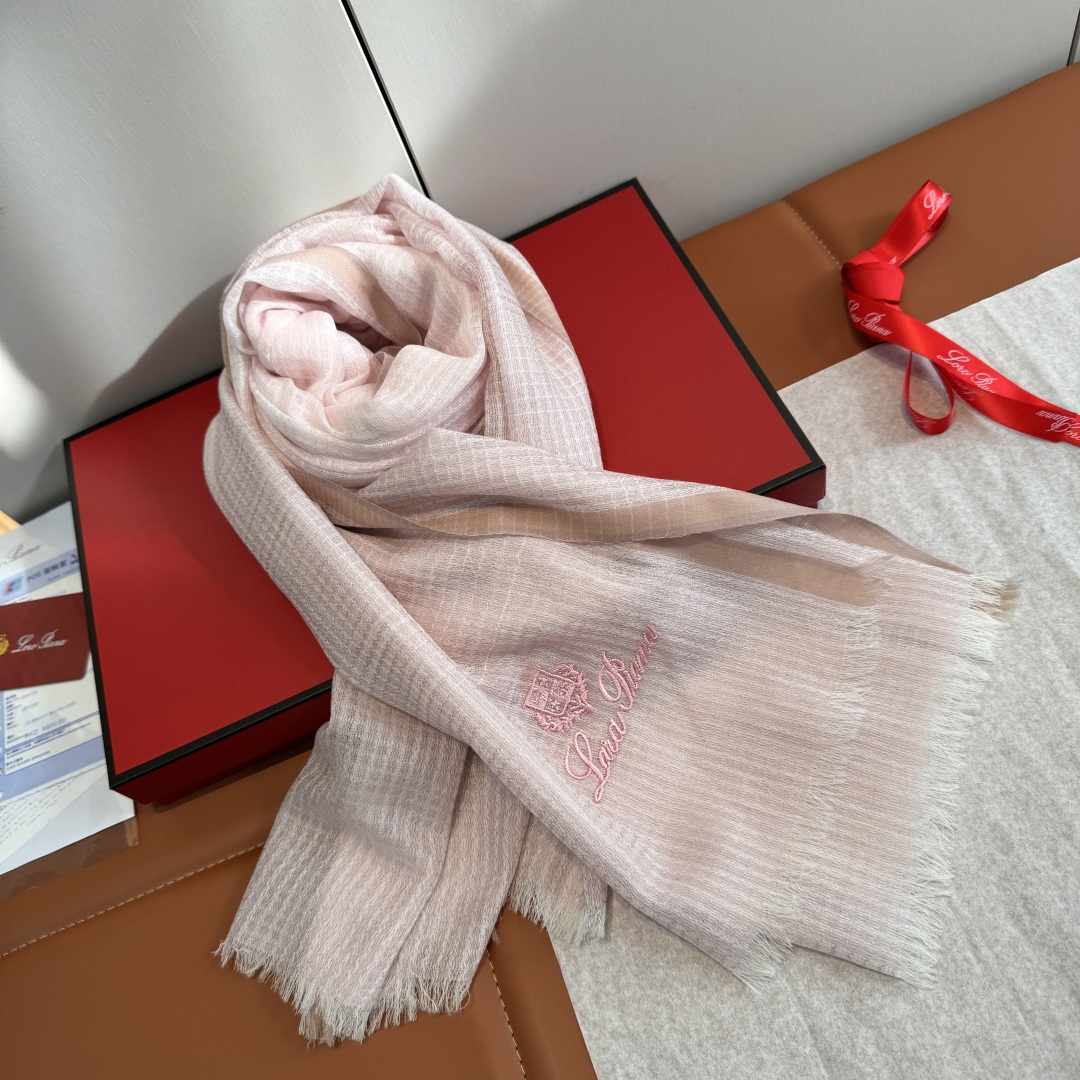 Loro Piana 目睹了整个loro piana生产过程 品质精细度无敌 不愧全世界 奢侈品'奢华中的低调