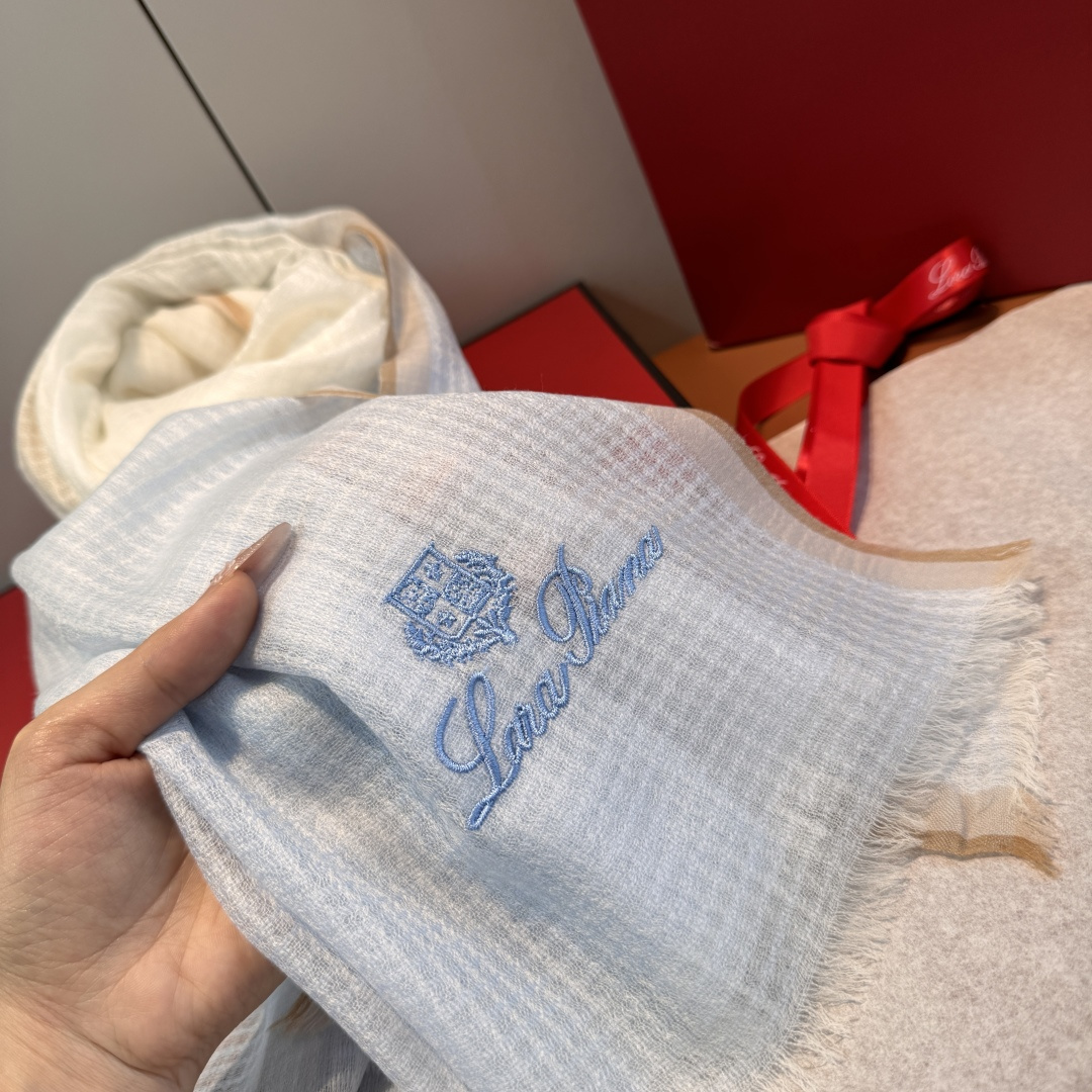 Loro Piana 目睹了整个loro piana生产过程 品质精细度无敌 不愧全世界 奢侈品'奢华中的低调