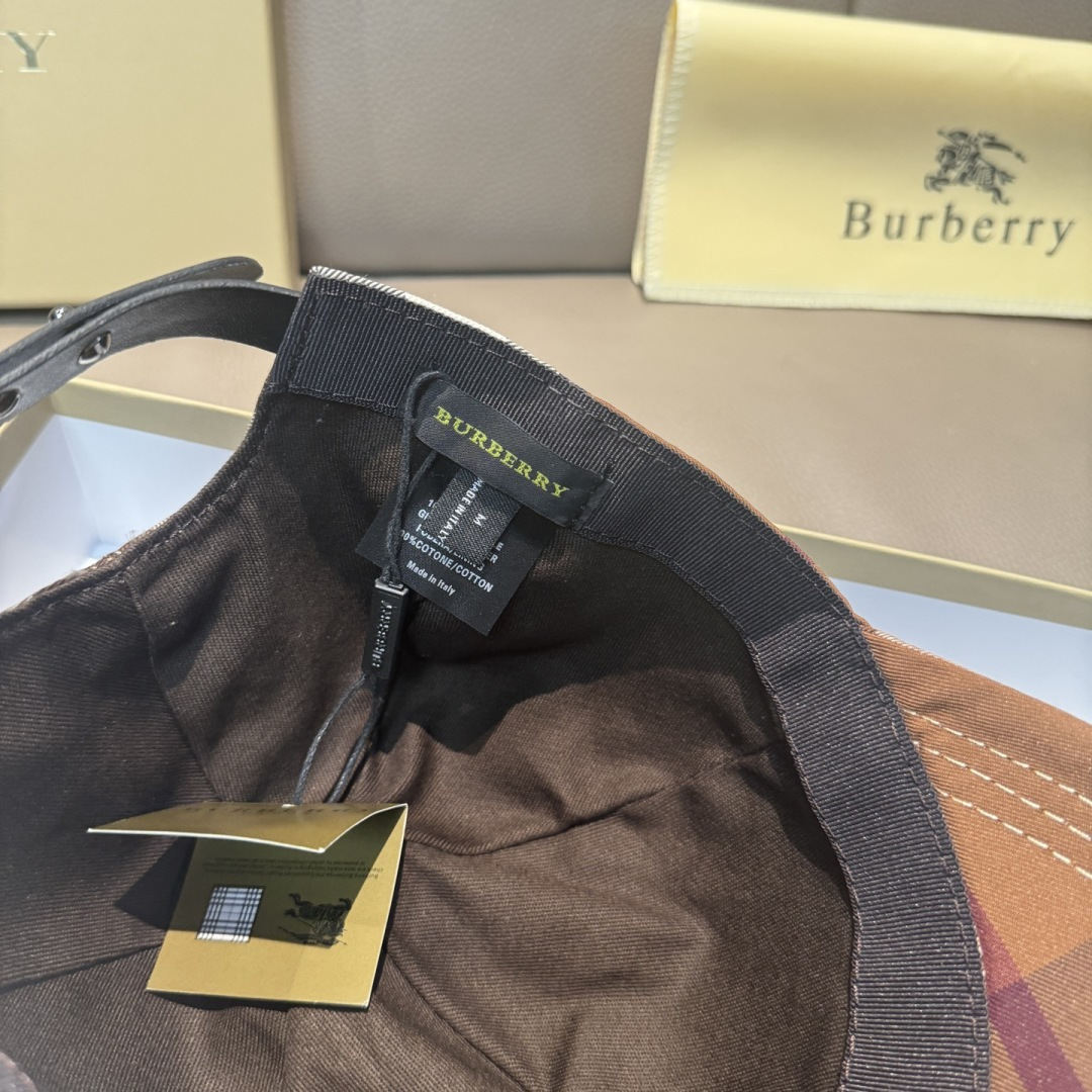 新款出货配盒子布袋Burberry（巴宝莉）原单棒球帽， 专柜热卖款，经典格子，1:1开模订制，帆布面料
