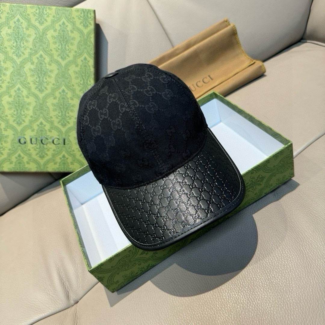 配盒子布袋，Gucci(古奇)经典原单棒球帽，小双G牛皮拼接，1:1开模订制，质量超赞！帽檐头层牛皮压花
