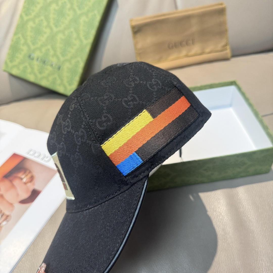 配盒子布袋，Gucci(古奇)新款原单棒球帽， 北面刺绣！专柜1:1，进口帆布+头层牛皮，代购热门，男女