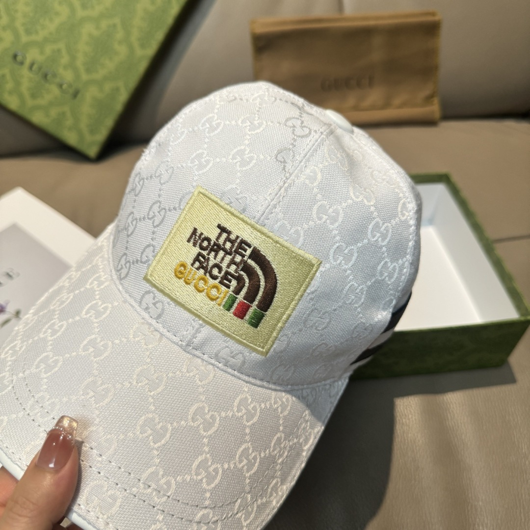 配盒子布袋，Gucci(古奇)新款原单棒球帽， 北面刺绣！专柜1:1，进口帆布+头层牛皮，代购热门，男女