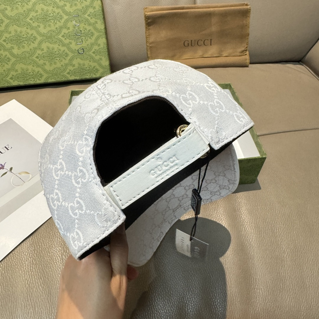 配盒子布袋，Gucci(古奇)新款原单棒球帽， 北面刺绣！专柜1:1，进口帆布+头层牛皮，代购热门，男女