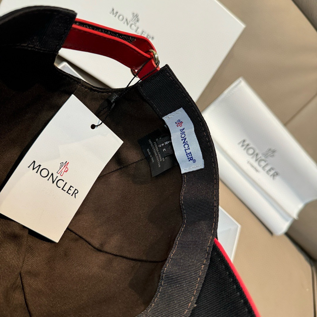配包装布袋，Moncler蒙口新款原单棒球帽，专柜1:1开模订制，全新立体刺绣，原版帆布料+头层牛皮，纯