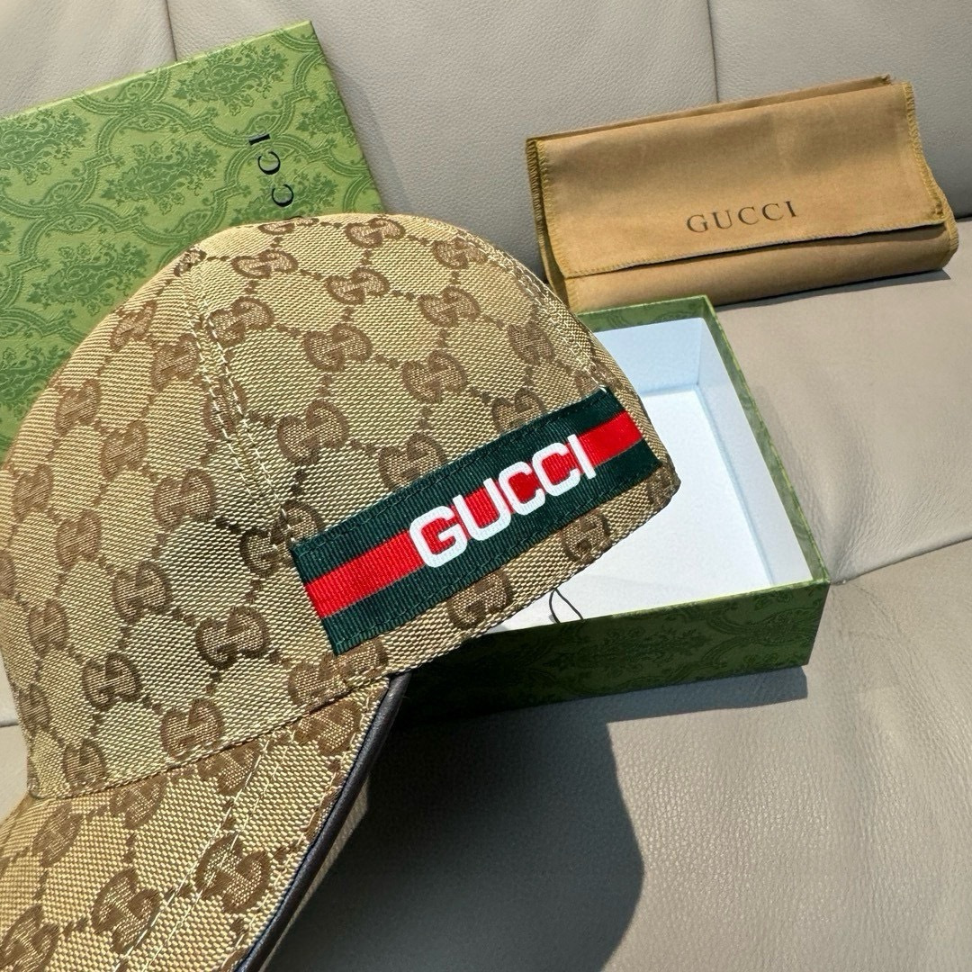 配盒子布袋，Gucci(古奇)春夏新款原单棒球帽， logo织带，1:1开模订制，原版帆布料+头层牛皮，