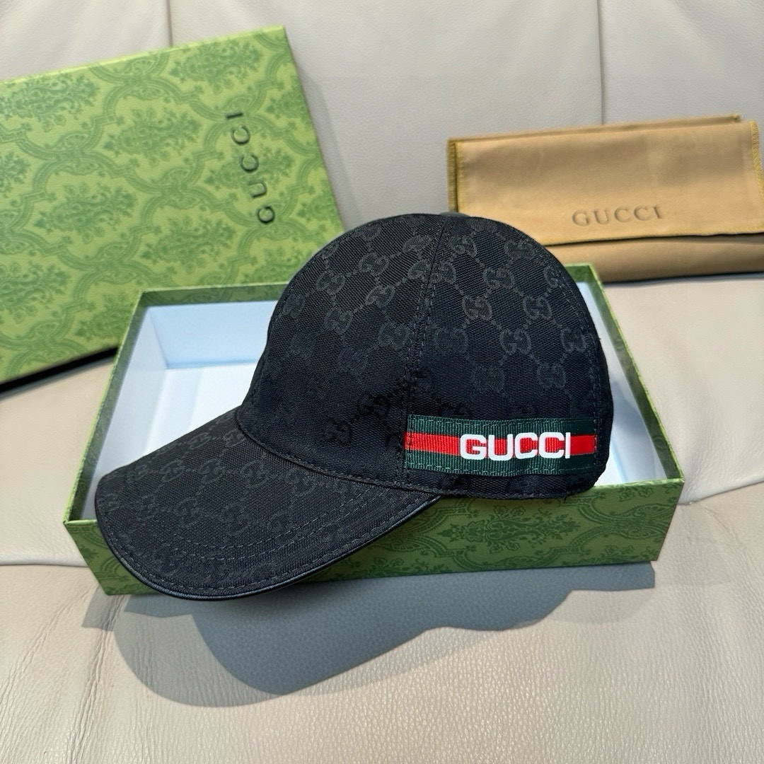 配盒子布袋，Gucci(古奇)春夏新款原单棒球帽， logo织带，1:1开模订制，原版帆布料+头层牛皮，