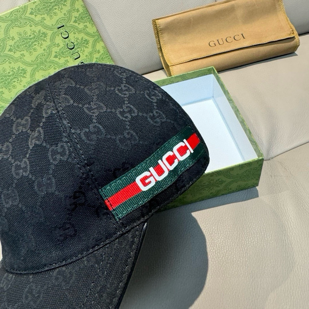 配盒子布袋，Gucci(古奇)春夏新款原单棒球帽， logo织带，1:1开模订制，原版帆布料+头层牛皮，