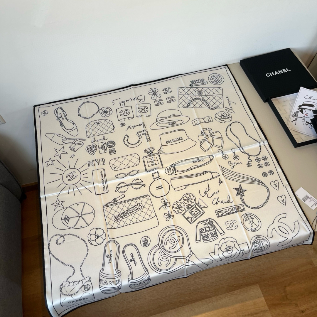 NO:728862,Batch original order Xiaoxiang 90cm silk square scarf, top-grade twill silk material with hand-rolled edges, full of light luxury, high-end heavy-weight twill silk, fully counter-quality fabrics in pursuit of shape, crisp feel, bright and full colors, super eye-catching!  Good stuff waits for no one, don’t miss it if you like it [Ingredients size 90X90cm real silk] high version scarf, high version scarf, real silk19860909批 原单小香90cm真丝方巾,顶级斜纹真丝材质手工卷边,轻奢感十足高端重磅斜纹真丝完全专柜品相面料追求造型,手感挺括,鲜艳饱满色彩超级养眼！好货不等人,喜欢就不能错过哦【成分尺寸90X90cm 真丝】高版本围巾,高版本围巾,real silk,scarf