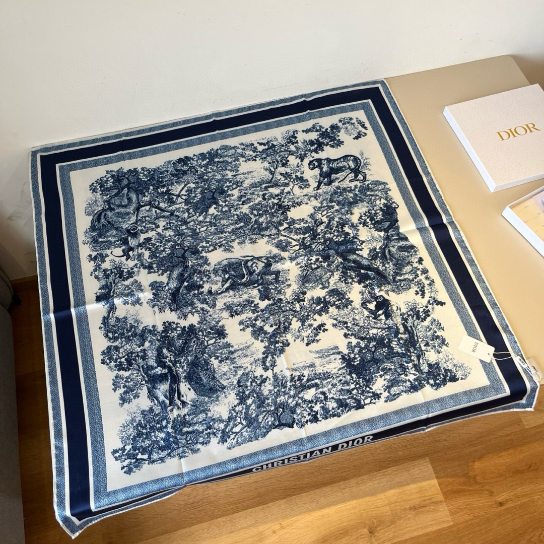 Dior size xcm