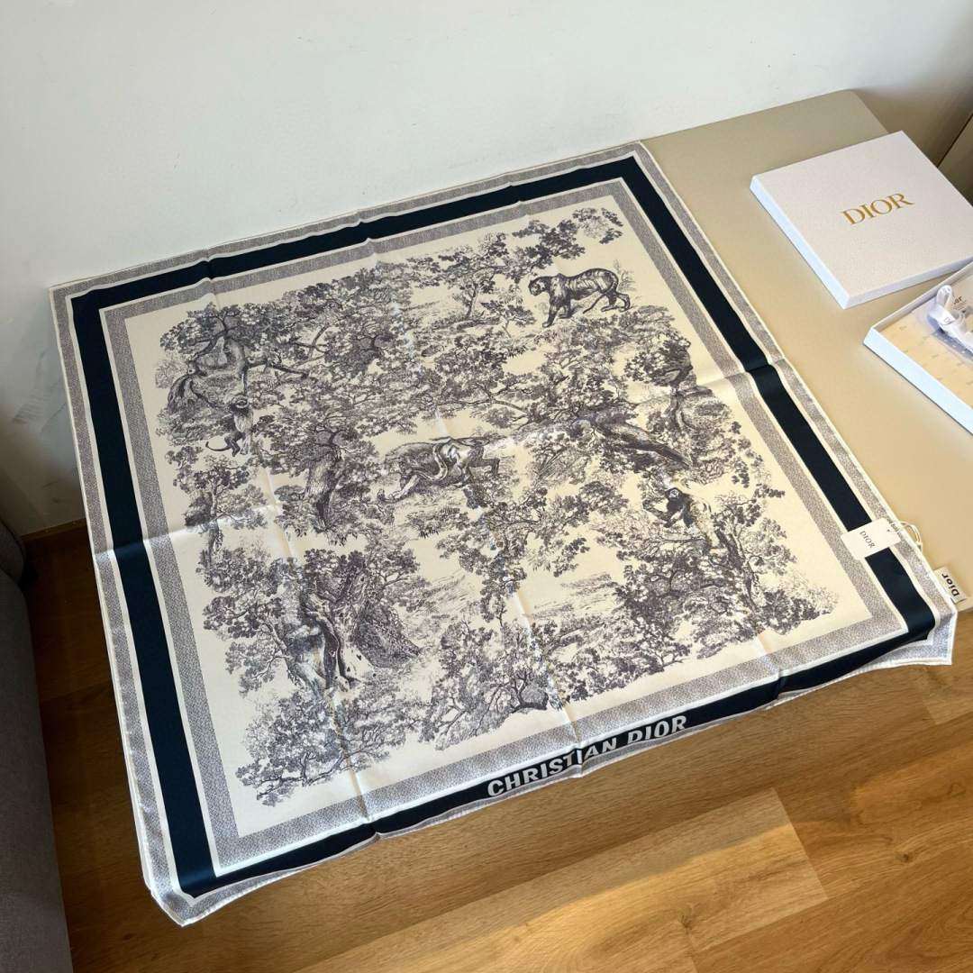 Dior size xcm