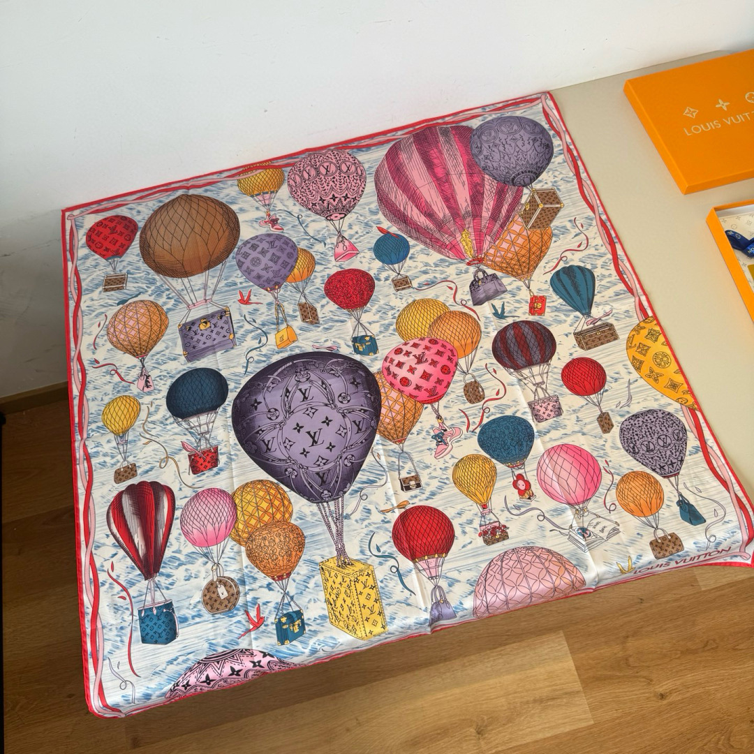 LV scarf LvNew silk square scarf — photo 3