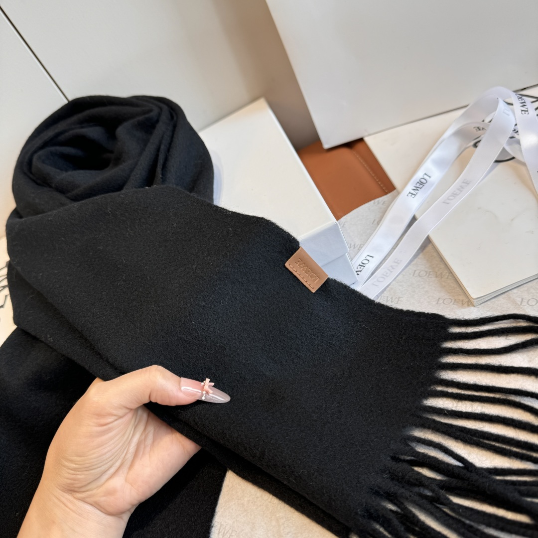 Loewe scarf LOEWE ， ！ ！ ~ ， ， ！ ， ， ， Logo ， ~ ~ ~ 30cm ！ ， 30*180（ 180cm）， ~ ， ~ ！ — photo 7