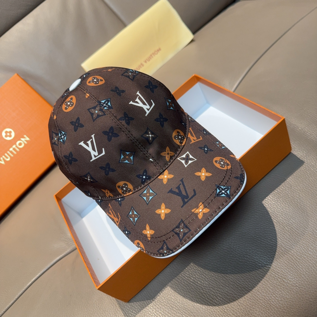 NO:643462,Batch comes with box bag, LV (Louis Vuitton) new original baseball cap, 1:1 mold opening and customization at the counter, original canvas fabric + first layer of cowhide, light and breathable!  The quality is great, the basic head circumference is 56, the patches are adjustable. Hats, fisherman hats, baseball caps, knitted hats, hats, louis vuitton, louis vuitton, espadrilles, cowhide, hats19860909批 配盒子布袋,LV(路易威登)新款原单棒球帽, 专柜1:1开模订制,原版帆布料+头层牛皮,轻盈透气！质量超赞,基础头围56,贴片可调节.帽子渔夫帽棒球帽针织帽,帽子,louis vuitton,louis vuitton,espadrilles,cowhide,hats,hat