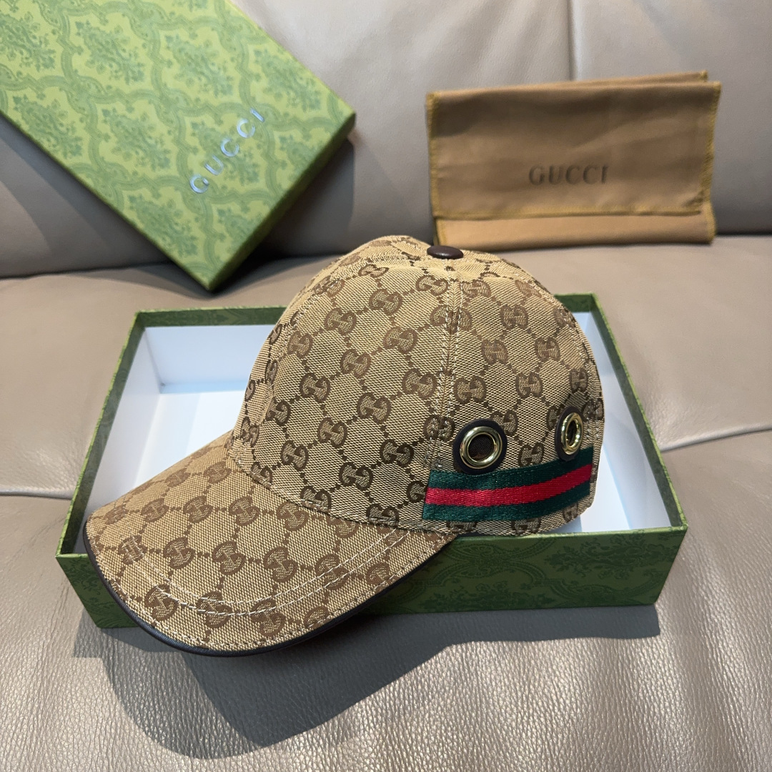 NO:670820,Batch comes with box and bag, Gucci (Gucci) classic original baseball cap, steel buckle, 1:1 mold customization, original canvas fabric + first layer of cowhide, full of heroism, excellent quality!  Pure cotton lining, basic head circumference 56, adjustable patches. Hats, fisherman hats, baseball caps, knitted hats, hats, gucci, espadrilles, cowhide, hats19860909批 配盒子布袋,Gucci(古奇)经典款原单棒球帽, 钢扣款,1:1开模订制,原版帆布料+头层牛皮,英气十足,质量超赞！纯棉内里,基础头围56,贴片可调节.帽子渔夫帽棒球帽针织帽,帽子,gucci,espadrilles,cowhide,hats,hat