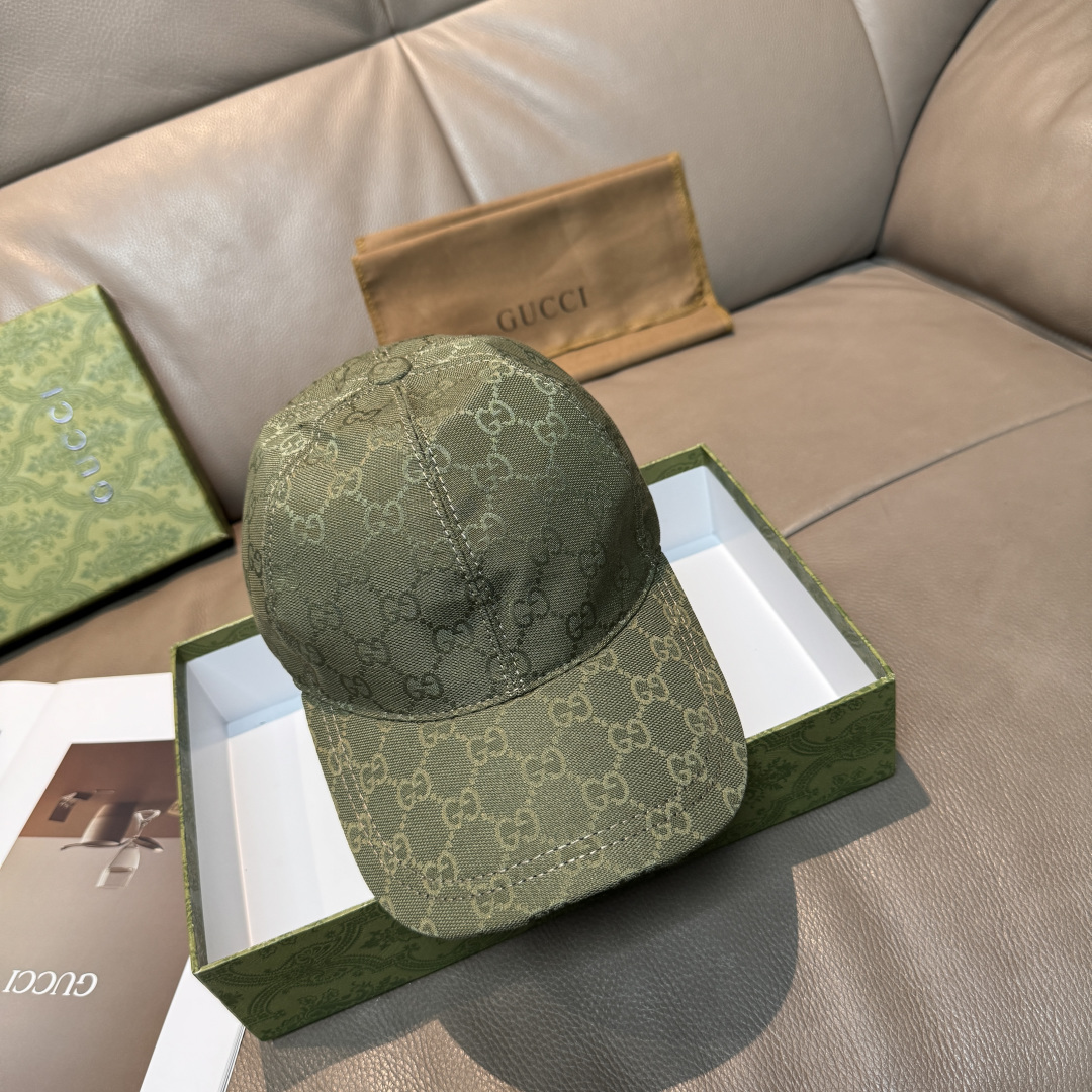 NO:670823,Batch original version shipped in new colors!  Comes with a box bag, Gucci's latest original baseball cap, wide webbing. 1:1 mold customization at the counter, the highest version, original canvas fabric + first-layer cowhide, light and breathable!  Real shot, suitable for men and women in all seasons, basic head circumference 56, adjustable patches. Hats, fisherman hats, baseball caps, knitted hats, hats, gucci, espadrilles, cowhide, hats19860909批 原单版本新色出货！ 配盒子布袋,Gucci(古奇)最新原单棒球帽,宽版织带.专柜1:1开模订制,最高版本,原版帆布料+头层牛皮,轻盈透气！实物拍摄,四季百搭男女适用,基础头围56,贴片可调节. 帽子渔夫帽棒球帽针织帽,帽子,gucci,espadrilles,cowhide,hats,hat