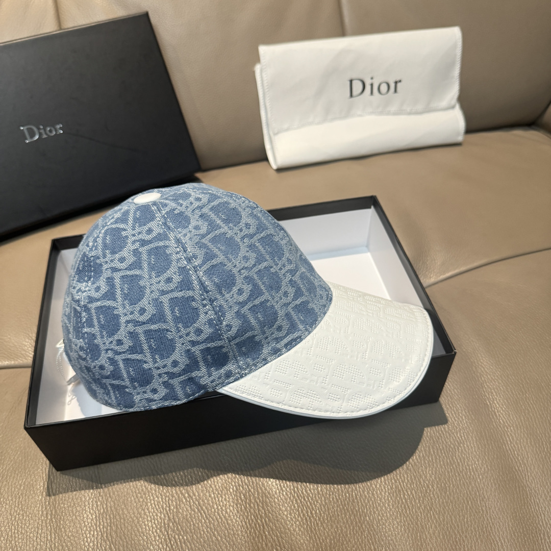 配盒子布袋，Dior(迪奥)新款原单棒球帽， Dior老花拼皮，复古韵味十足，1:1开模订制，原版绸缎布
