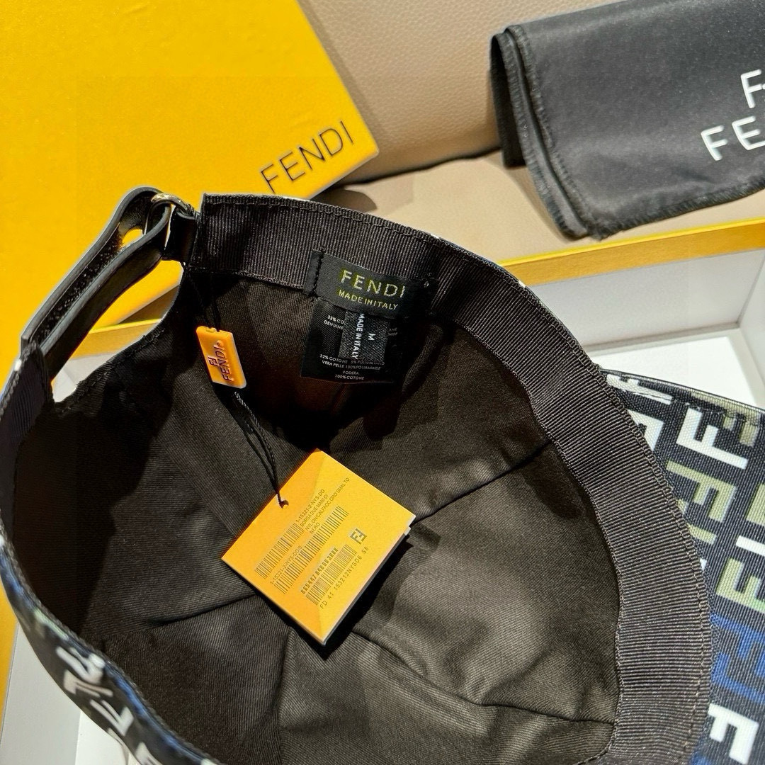 新款出货配盒子布袋，Fendi（芬迪）新款原单棒球帽， 双F提花，专柜常年热卖款，口碑极佳，1:1开模订