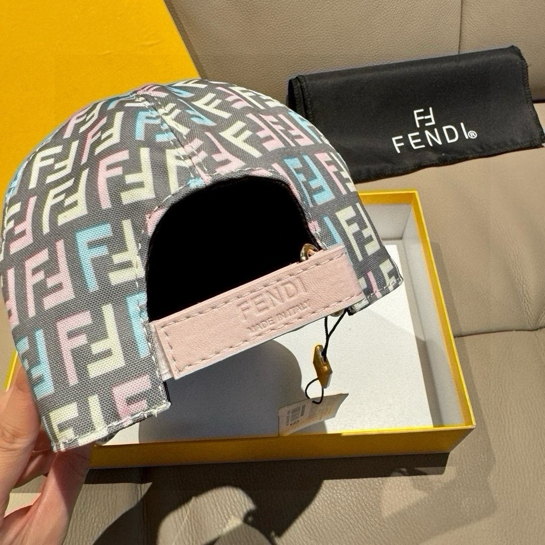 新款出货配盒子布袋，Fendi（芬迪）新款原单棒球帽， 双F提花，专柜常年热卖款，口碑极佳，1:1开模订