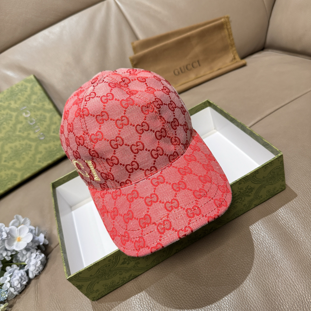 配盒子布袋，Gucci(古奇)新款原单棒球帽，侧面GUCCI刺绣，1:1开模订制，重工刺绣，细节可媲美专