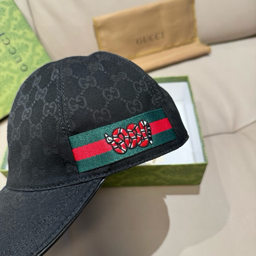 配盒子布袋，Gucci(古奇)新款原单棒球帽， 刺绣小蟒蛇，1:1开模订制，重工刺绣，细腻奢华，细节可媲
