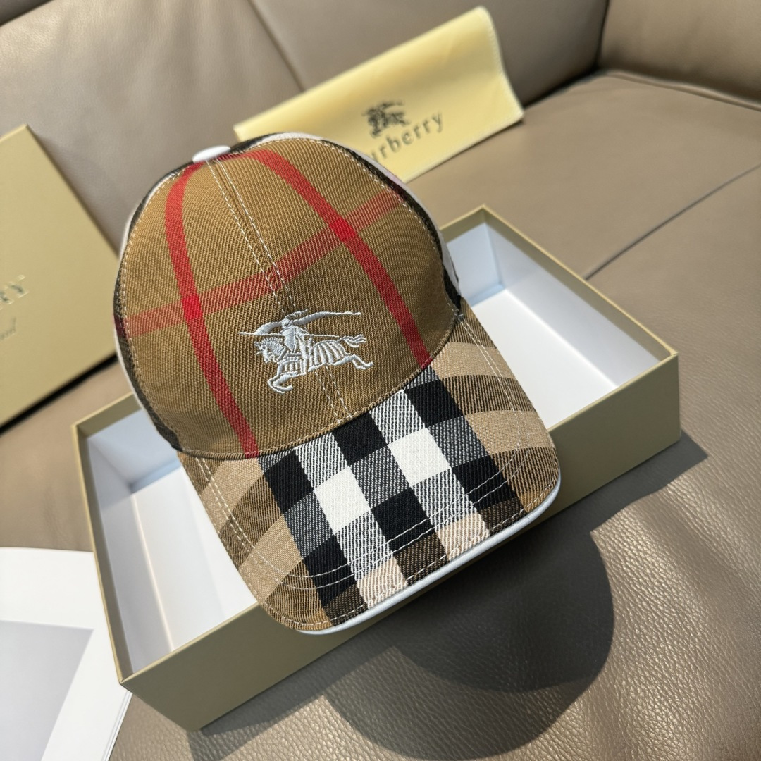 配盒子布袋，Burberry（巴宝莉）新款原单棒球帽，1:1开模订制，标志性战马刺绣，精致无暇！原版斜纹